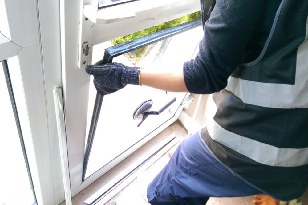 Double Glazing Repairs in Hampton, KT8